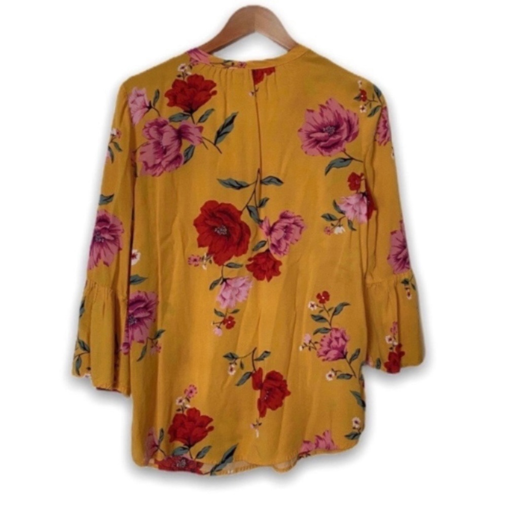 SOLD Old Navy Womens Blouse Yellow Medium Floral - Picture 3 of 5